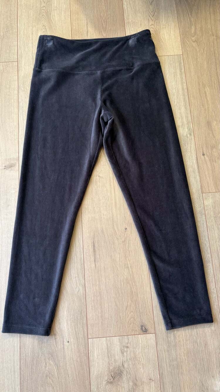 Spanx Knit Corduroy Leggings Size Large Black Tummy Control